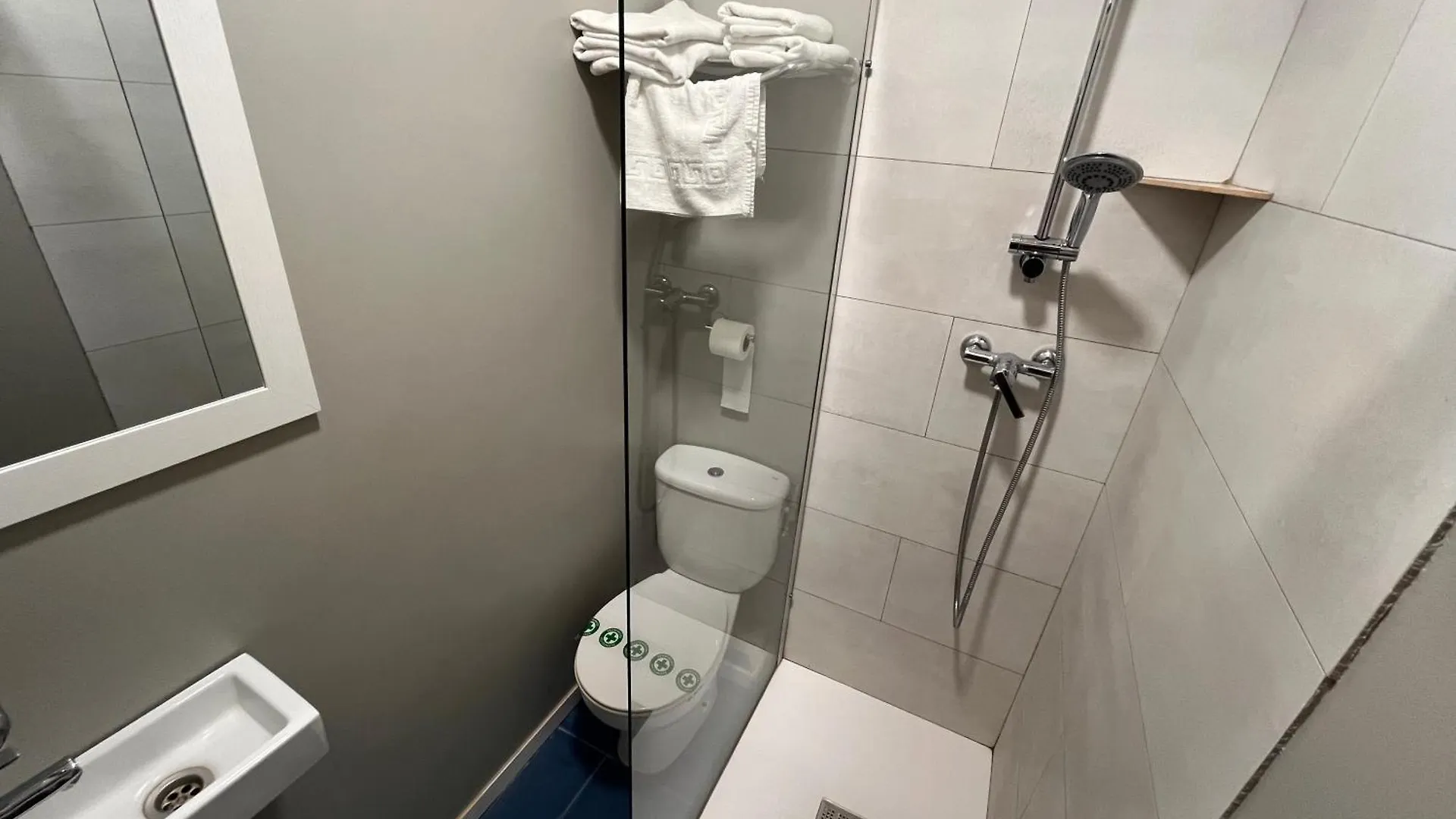 Guest house Hostal Tarres Angles