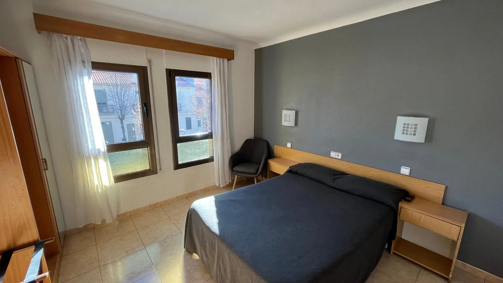 Hostal Tarres Angles